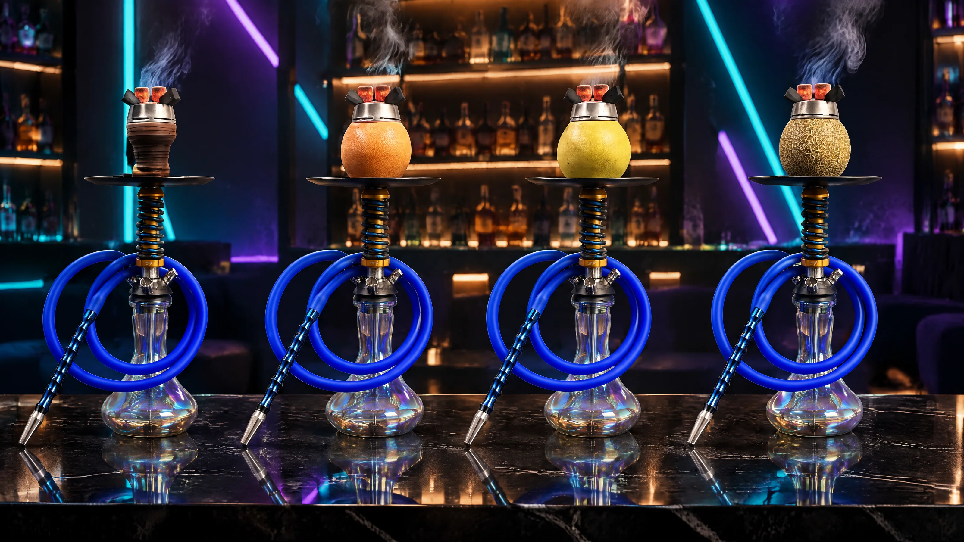 Четыре кальяна MOS-HOOKAH у барной стойки: на чаше, на грейпфруте, на помело, на дыне